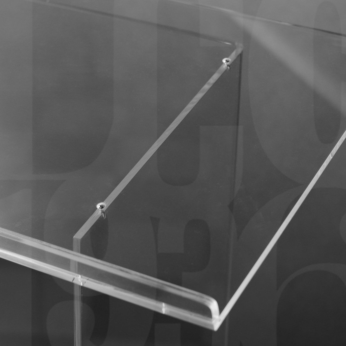 Atril de acrilico cristal La Casa del Celuloide SRL