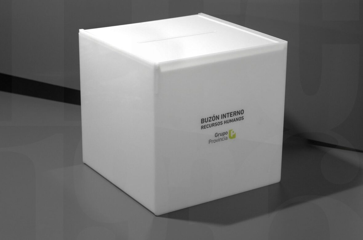 URNA DE ACRILICO OPAL CON VINILO